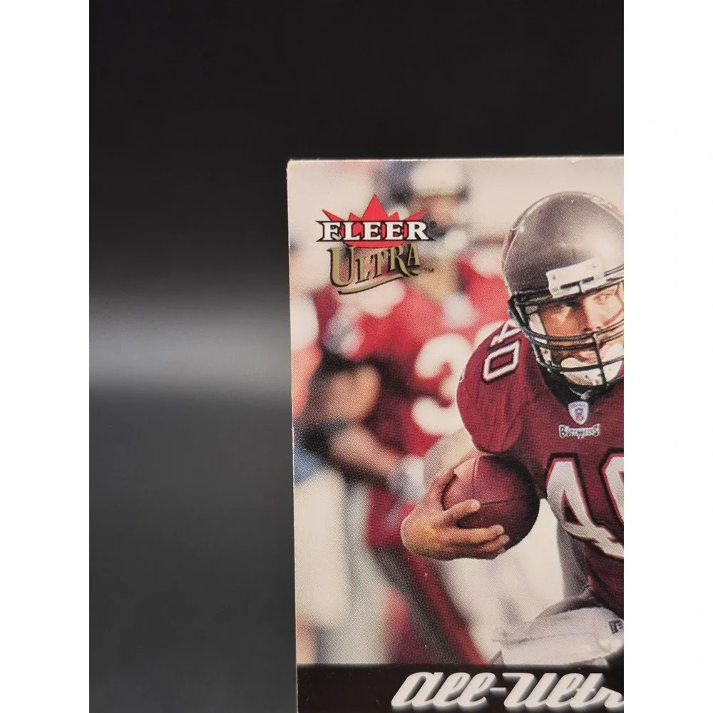 2005 Fleer Ultra Mike Alstott ##AU-MA Game-Worn Jersey All-Ultra Team Buccaneers